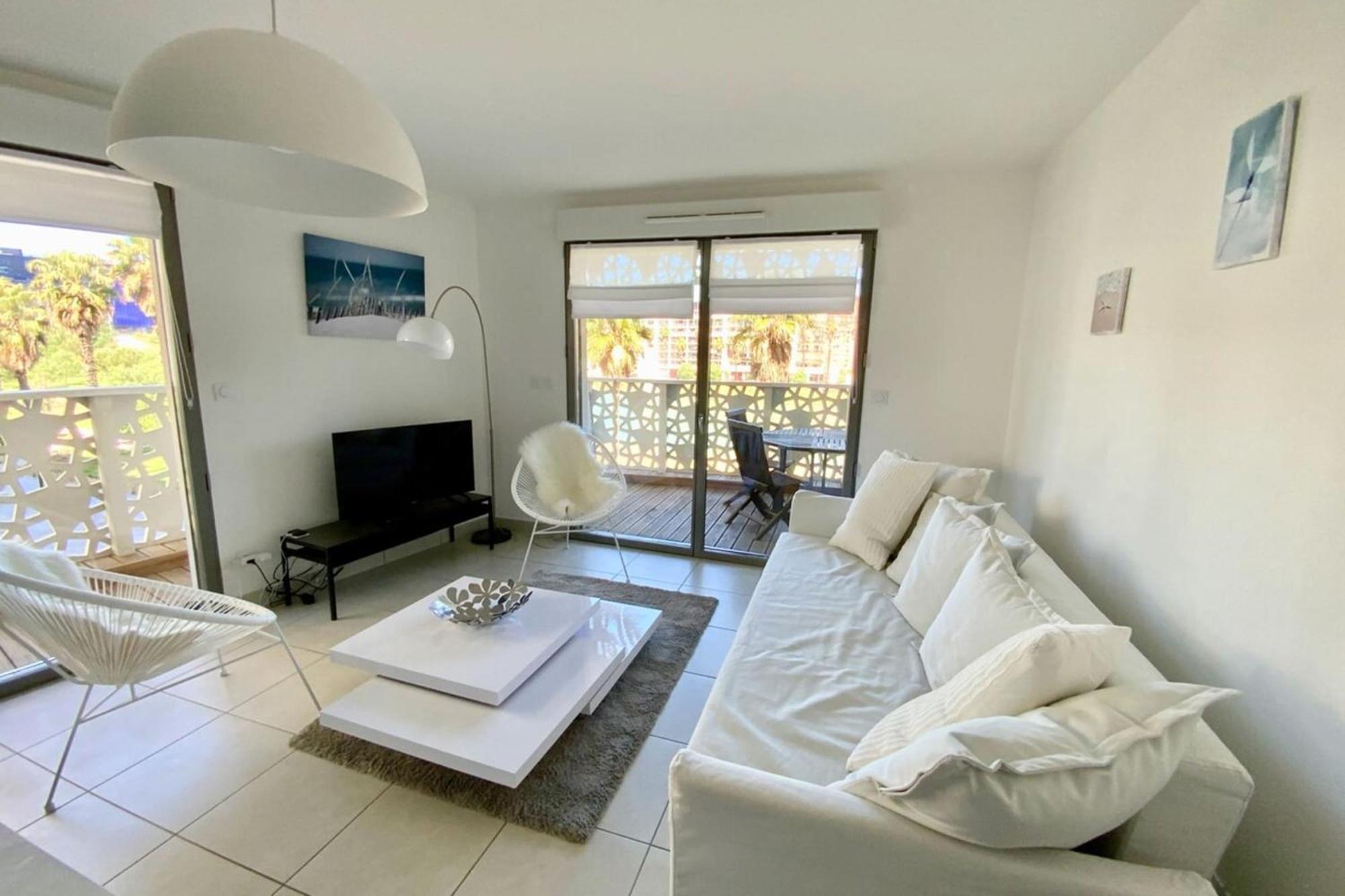 Le Sublime- Vue Climatisation Et Parking ! Apartment มงต์เปอลิเยร์ ภายนอก รูปภาพ