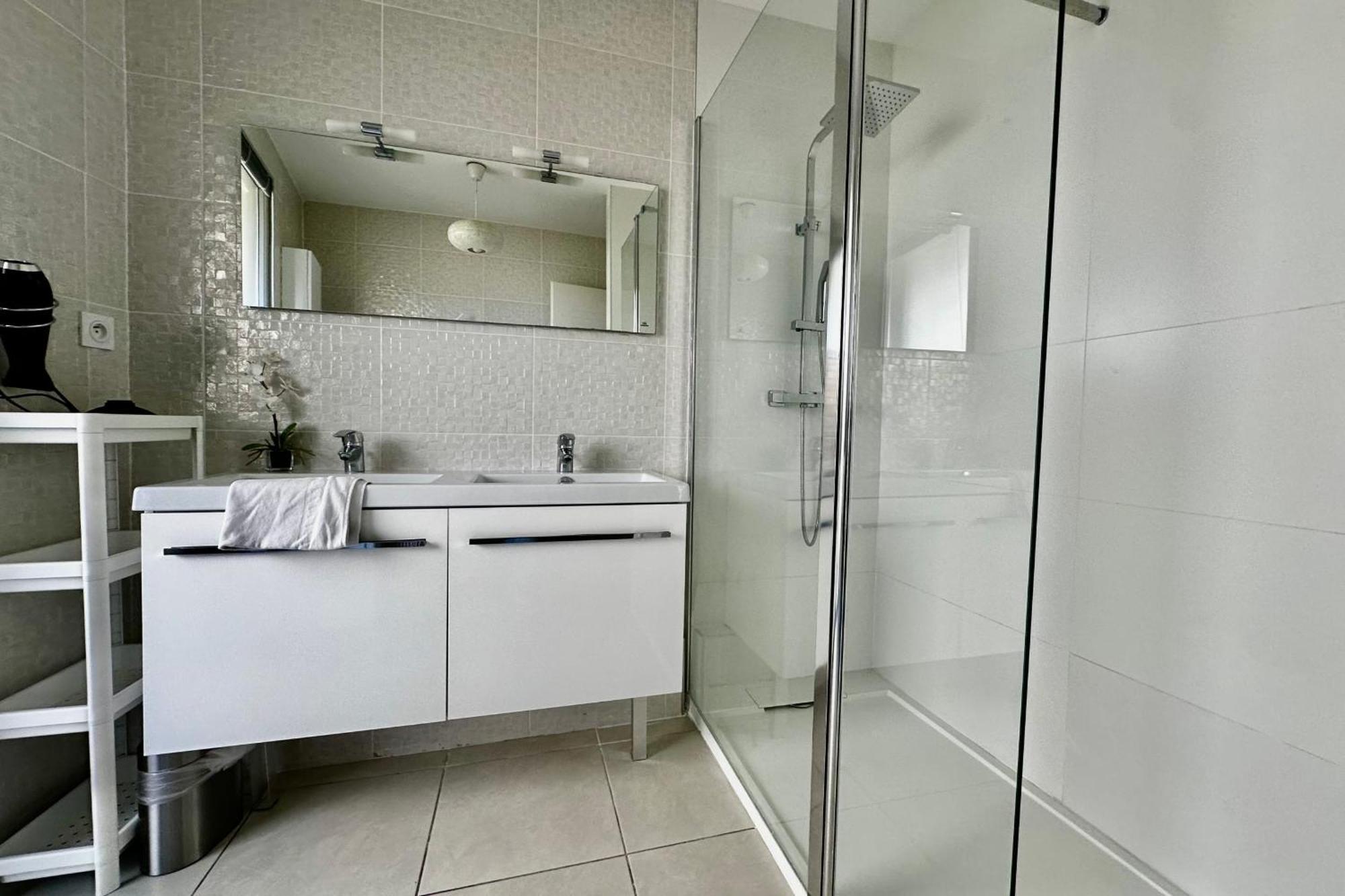 Le Sublime- Vue Climatisation Et Parking ! Apartment มงต์เปอลิเยร์ ภายนอก รูปภาพ